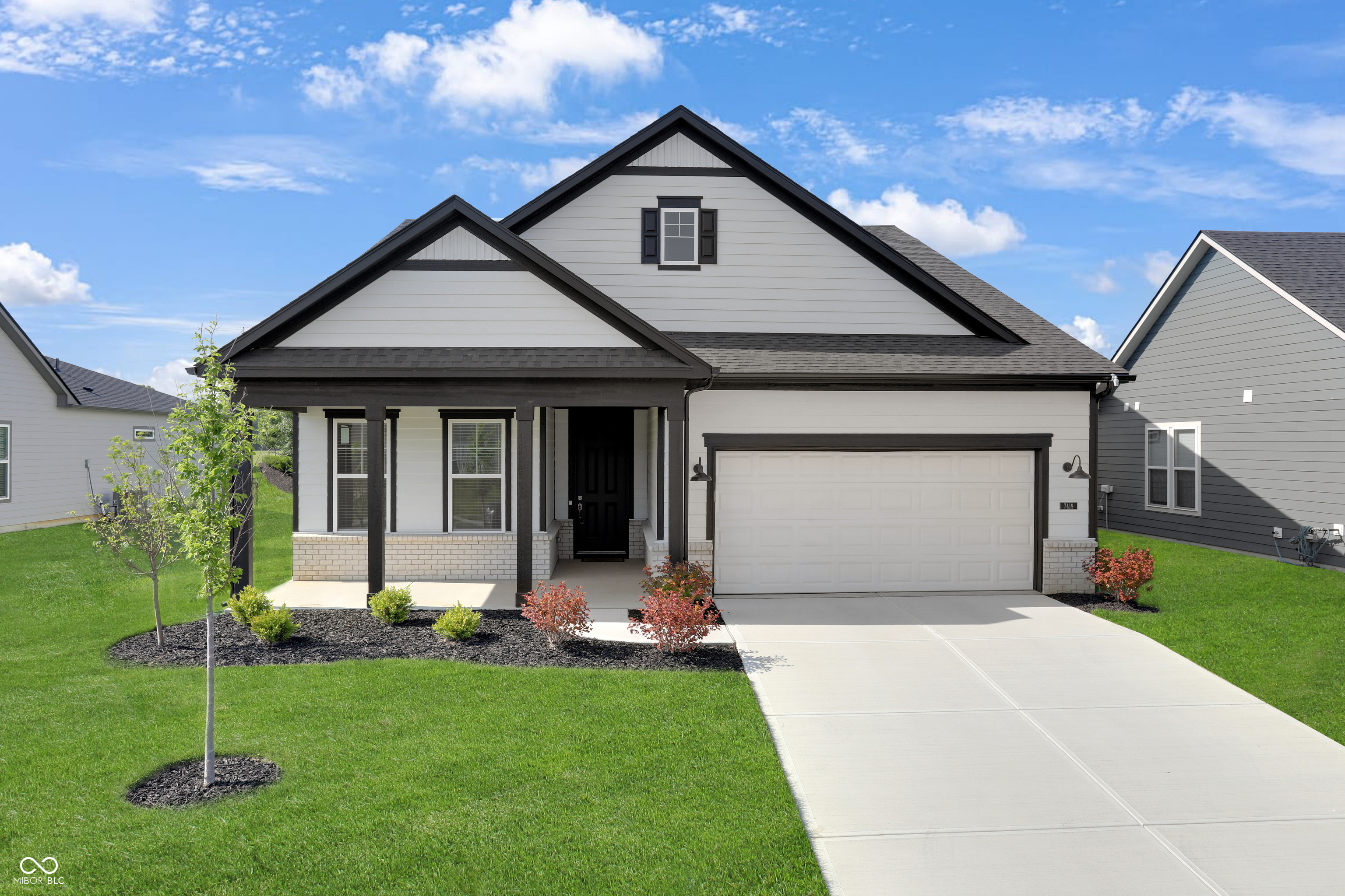 7419 Legends Way Whitestown IN 46075