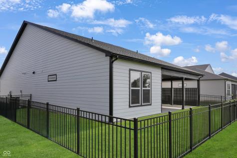 7419 Legends Way Whitestown IN 46075