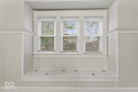 234 N Adams Street Brownsburg IN 46112