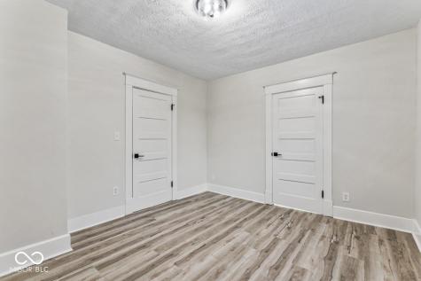 234 N Adams Street Brownsburg IN 46112