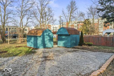 234 N Adams Street Brownsburg IN 46112