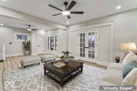 234 N Adams Street Brownsburg IN 46112