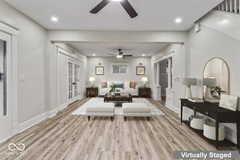 234 N Adams Street Brownsburg IN 46112