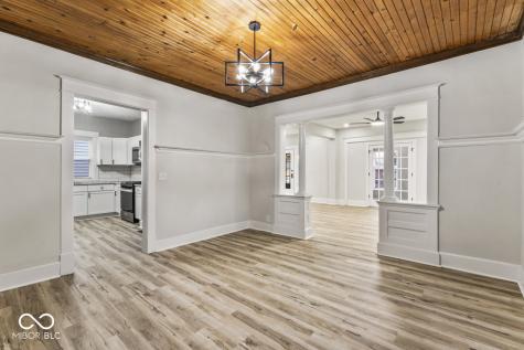 234 N Adams Street Brownsburg IN 46112