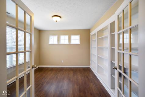 7615 Sly Fox Drive Indianapolis IN 46237