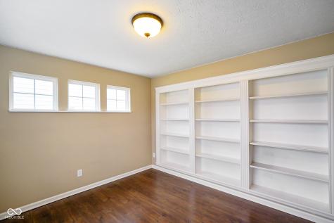 7615 Sly Fox Drive Indianapolis IN 46237