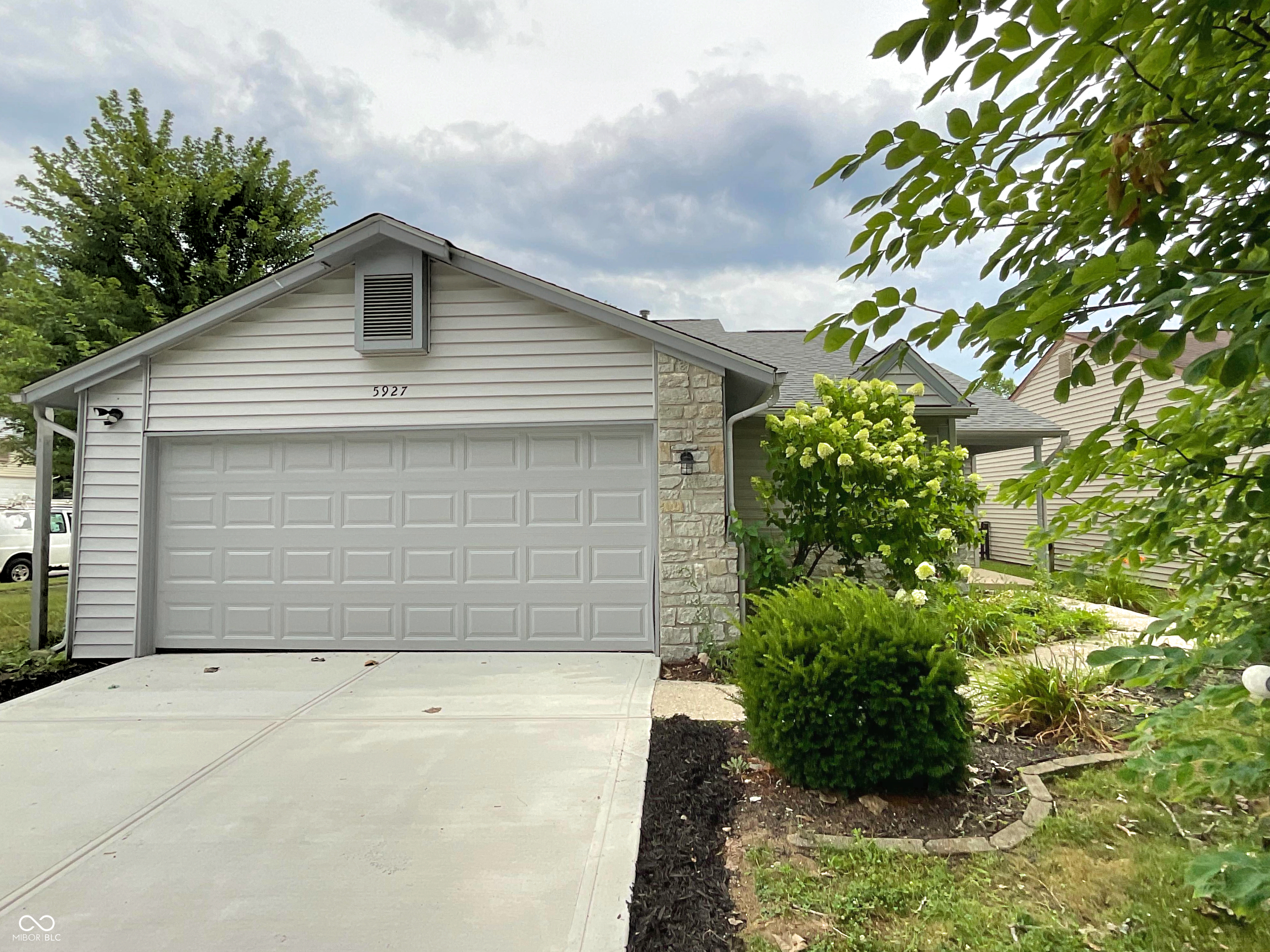 5927 Timber Lake Boulevard Indianapolis IN 46237