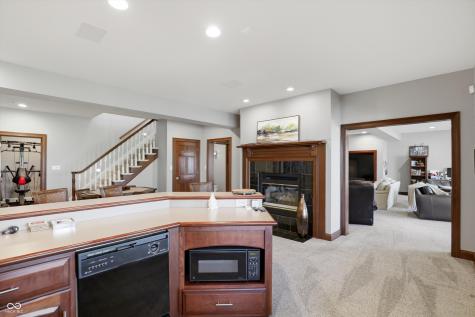 9238 Treasure Point Indianapolis IN 46236