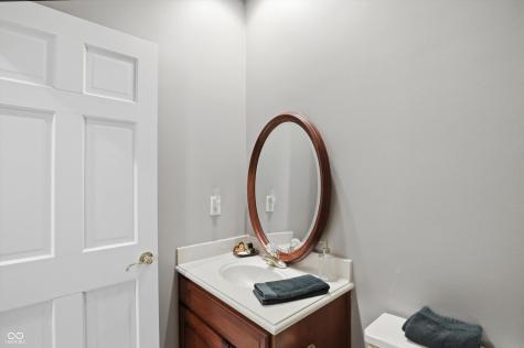 9238 Treasure Point Indianapolis IN 46236
