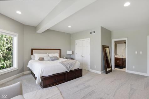 9238 Treasure Point Indianapolis IN 46236