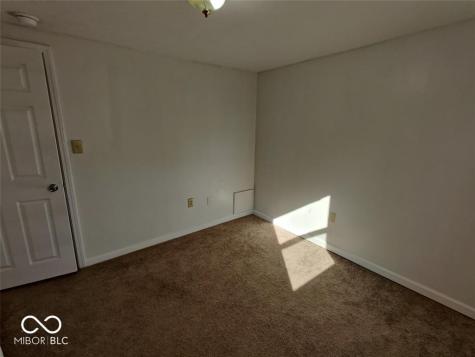 8053 N Sugar Creek Myrtle Lane Fairland IN 46126
