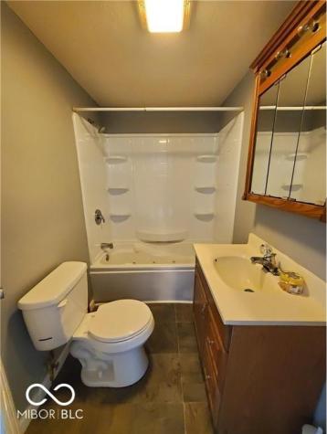 8053 N Sugar Creek Myrtle Lane Fairland IN 46126