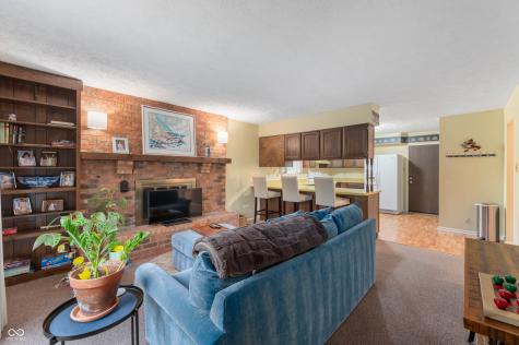7639 Redcoach Drive Indianapolis IN 46250