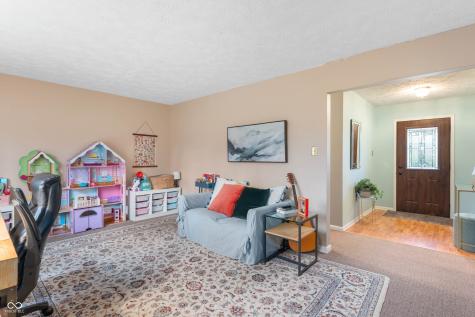 7639 Redcoach Drive Indianapolis IN 46250