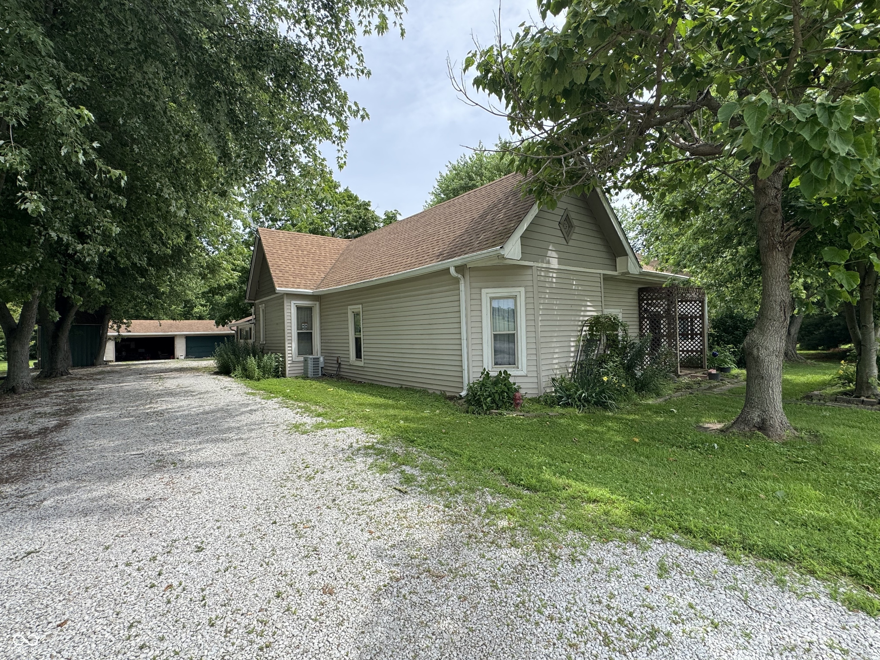 6895 N County Road 625 E Brownsburg IN 46112