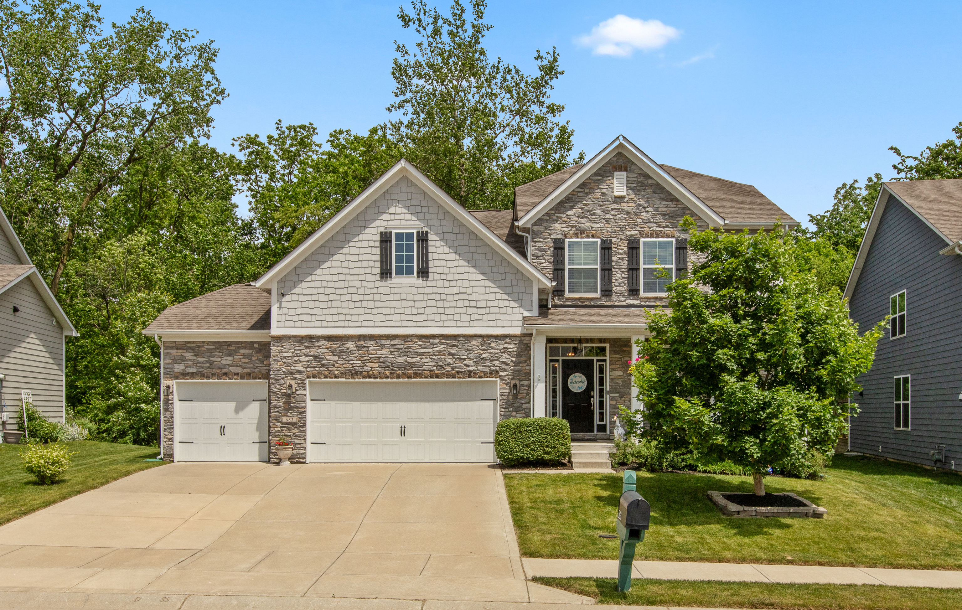 683 Bracknell Drive Avon IN 46123