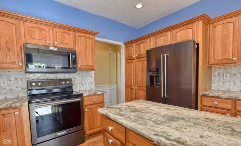 627 E 214th Street Sheridan IN 46069