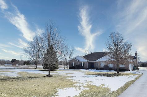627 E 214th Street Sheridan IN 46069
