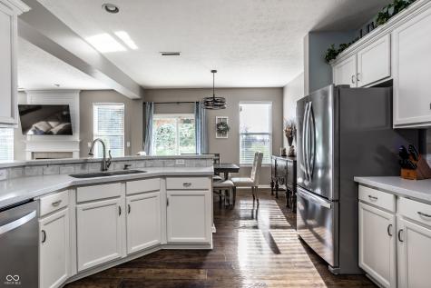 3701 White Cliff Way Whitestown IN 46075