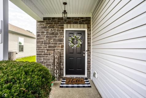 3701 White Cliff Way Whitestown IN 46075