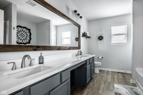 3701 White Cliff Way Whitestown IN 46075