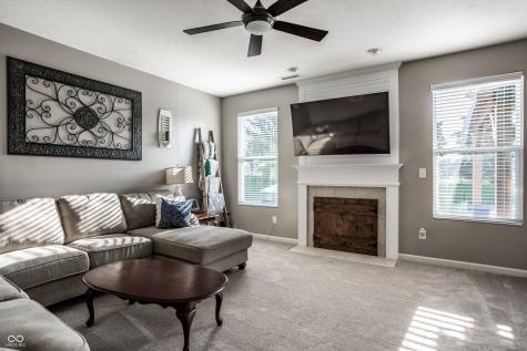 3701 White Cliff Way Whitestown IN 46075