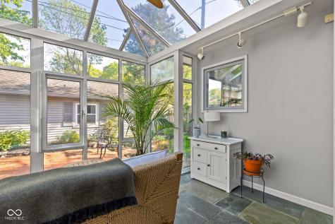 618 E 48th Street Indianapolis IN 46205