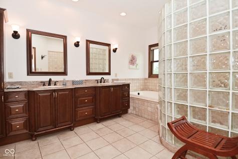 4670 N 600 E Franklin IN 46131