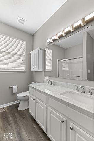 6051 Copeland Mills Court Indianapolis IN 46221