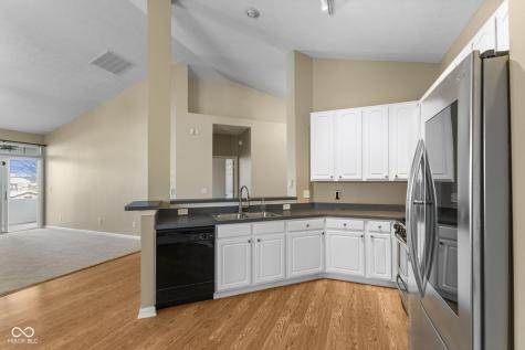 6051 Copeland Mills Court Indianapolis IN 46221