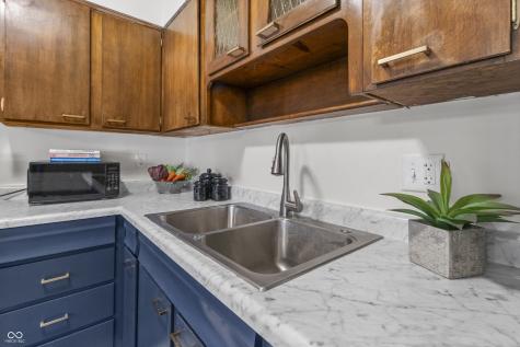 2724 Mercury Court Indianapolis IN 46229