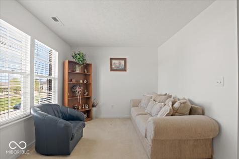 17 English Green Westfield IN 46074