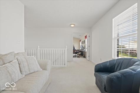 17 English Green Westfield IN 46074