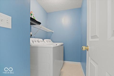 17 English Green Westfield IN 46074