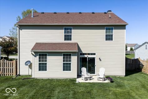 17 English Green Westfield IN 46074