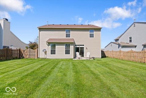 17 English Green Westfield IN 46074