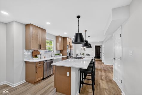 10511 E Lakeshore Drive Carmel IN 46033