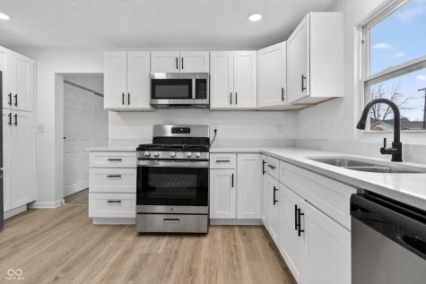 1534 N C Street Elwood IN 46036