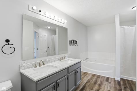 530 Old Farm Road Danville IN 46122