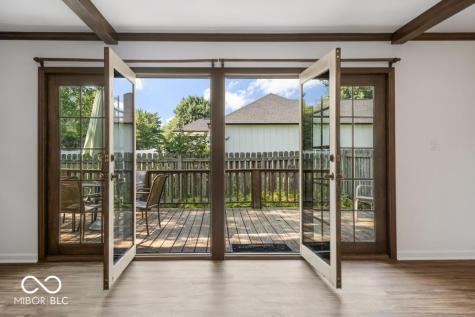 4823 Wanamaker Drive Indianapolis IN 46239