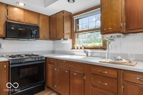 4823 Wanamaker Drive Indianapolis IN 46239
