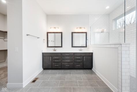 15914 Bellows Avenue Fishers IN 46040