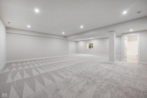 15914 Bellows Avenue Fishers IN 46040