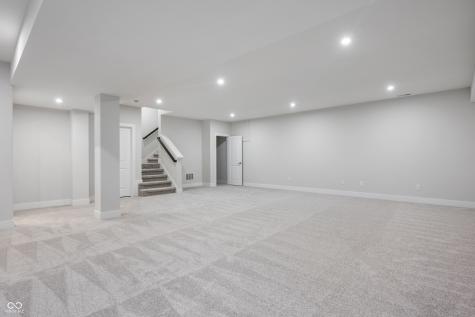 15914 Bellows Avenue Fishers IN 46040