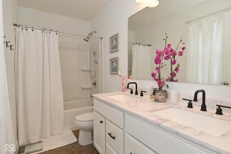 2406 Boneset Drive Plainfield IN 46168
