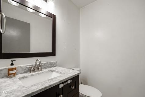 233 Boulder Court Carmel IN 46032