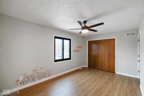 233 Boulder Court Carmel IN 46032