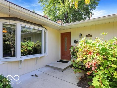 9122 W Tulip Drive Columbus IN 47201