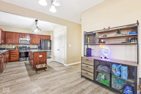 2128 Creekstone Drive Columbus IN 47201