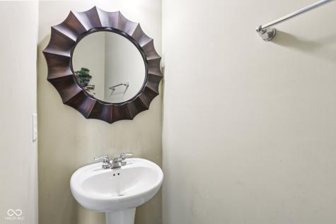 2128 Creekstone Drive Columbus IN 47201